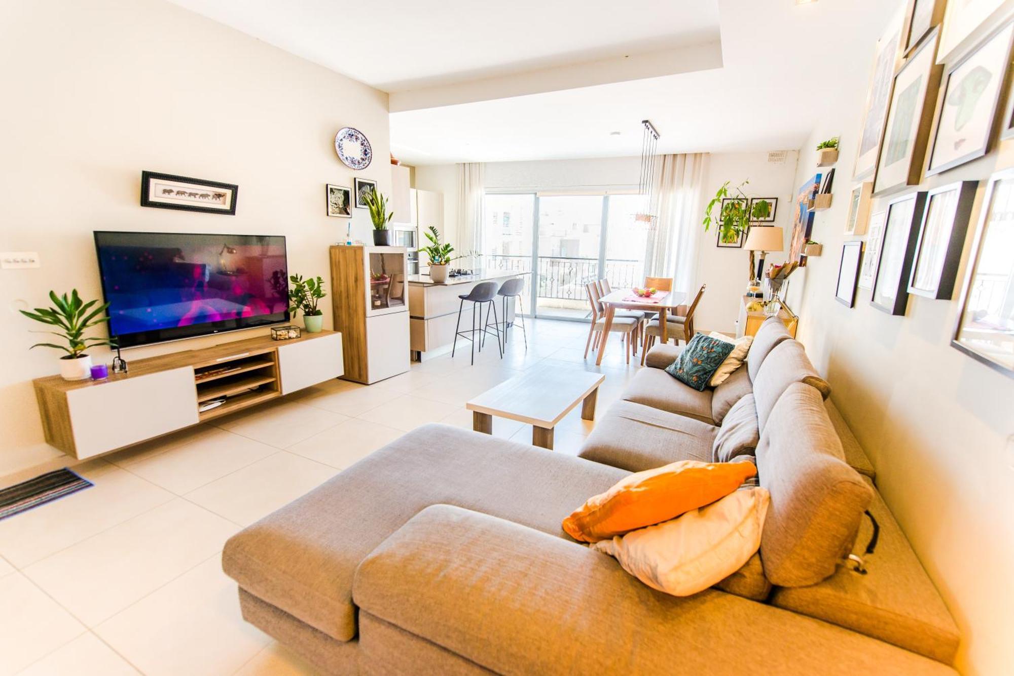 Mediterranean Abode - Spacious In Swieqi * Is-Swieqi